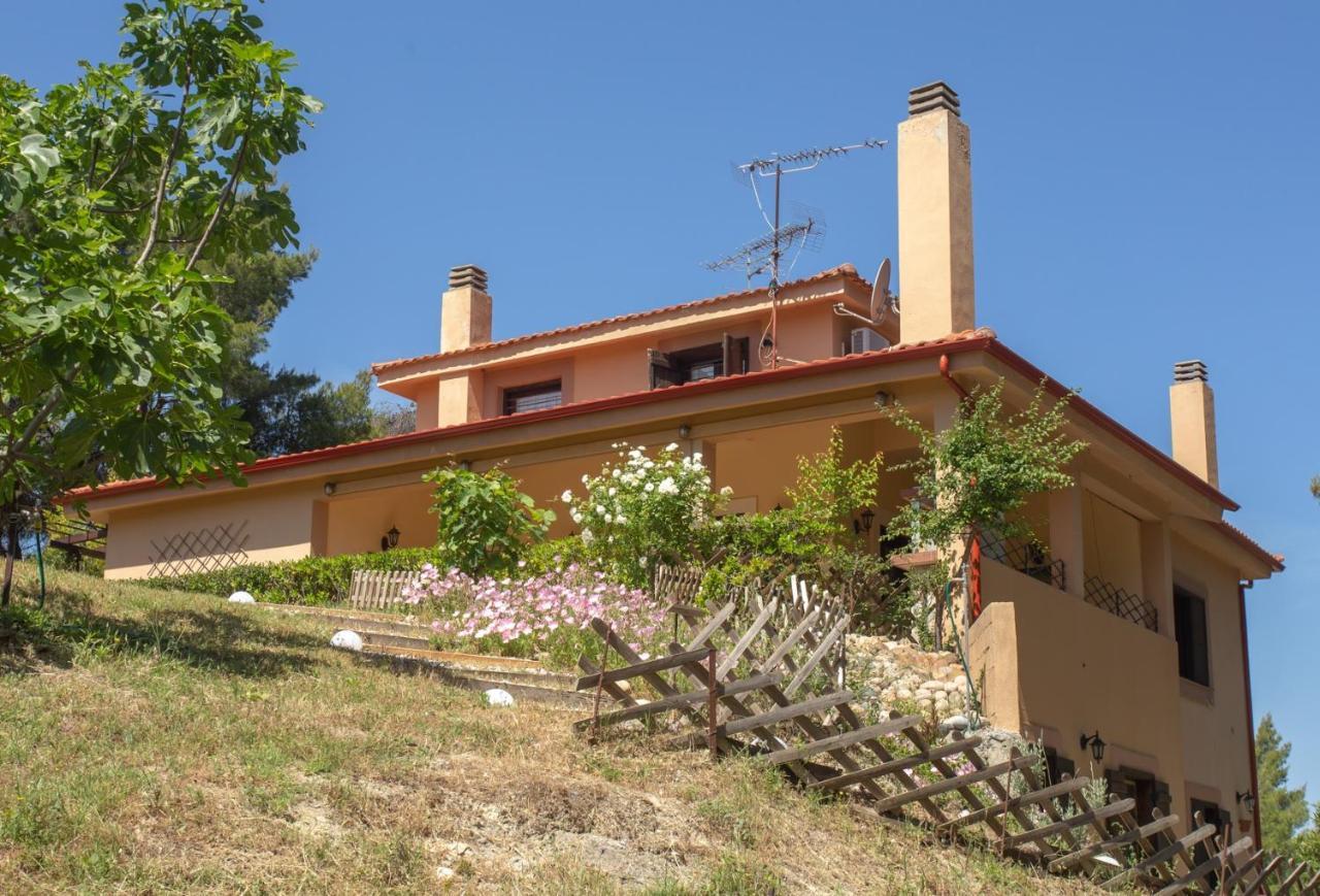 Residence On The Hill Near The Sea Σίβηρη Εξωτερικό φωτογραφία